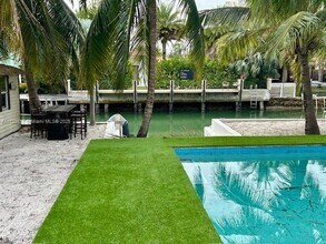 7960 Hawthorne Ave in Miami Beach, FL - Building Photo - Building Photo