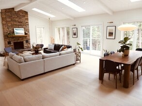 4 Bedroom, 4 Bathroom Executive Bungalow f in Pickering, ON - Building Photo - Building Photo