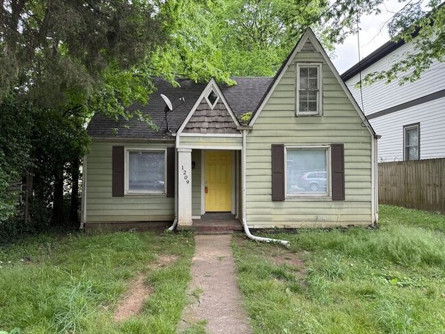 property at 1209 N 7th St