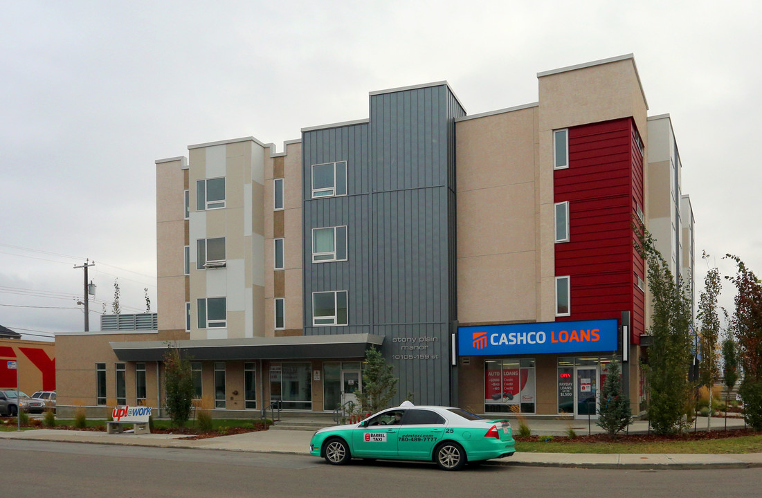 Stony Plain Manor in Edmonton, AB - Building Photo