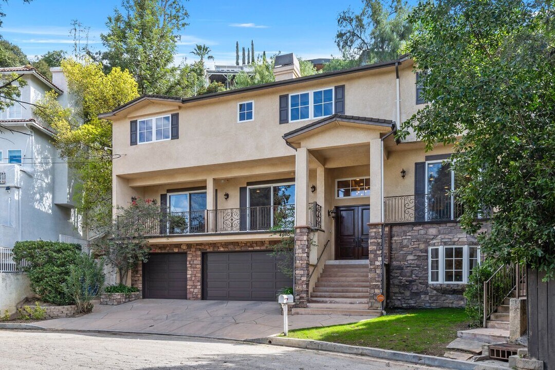 4630 Esparto St in Los Angeles, CA - Building Photo