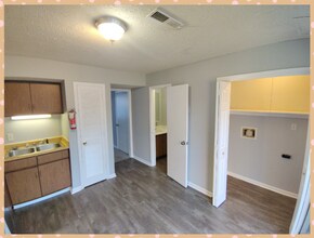 74 Duiguid Dr in Lynchburg, VA - Foto de edificio - Building Photo