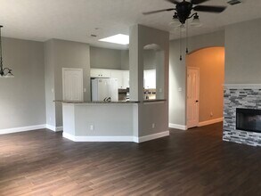 19306 Pinewood Bluff Ln in Humble, TX - Building Photo - Building Photo