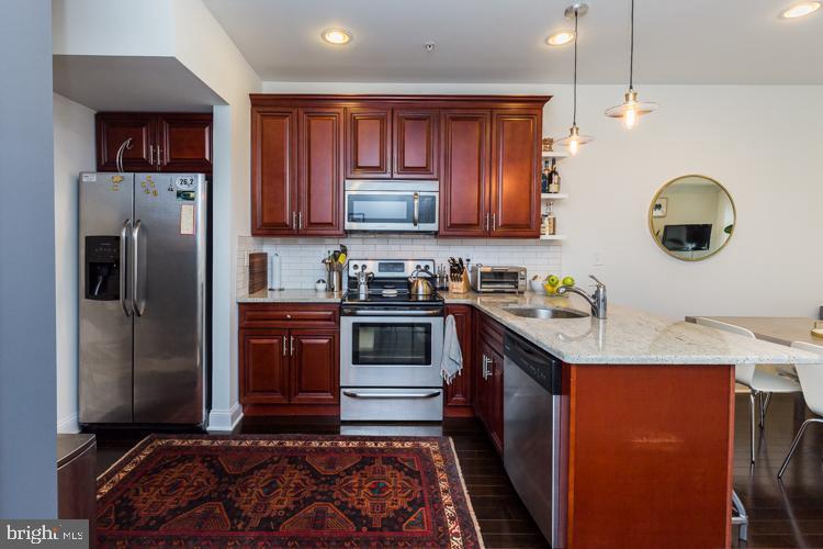 2115 Carpenter St, Unit 2 in Philadelphia, PA - Building Photo