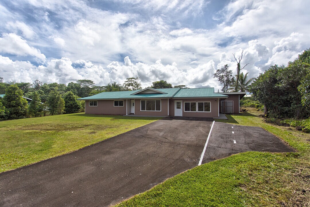 15-1844-1844 21st Ave in Keaau, HI - Building Photo