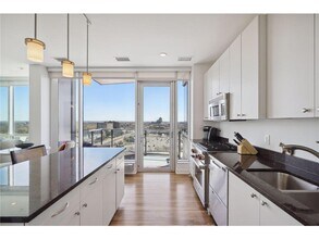 3209 Galleria in Edina, MN - Building Photo - Building Photo