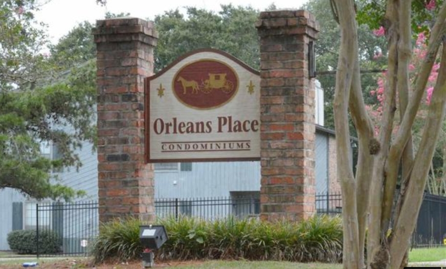 Orleans Place in Baton Rouge, LA - Foto de edificio