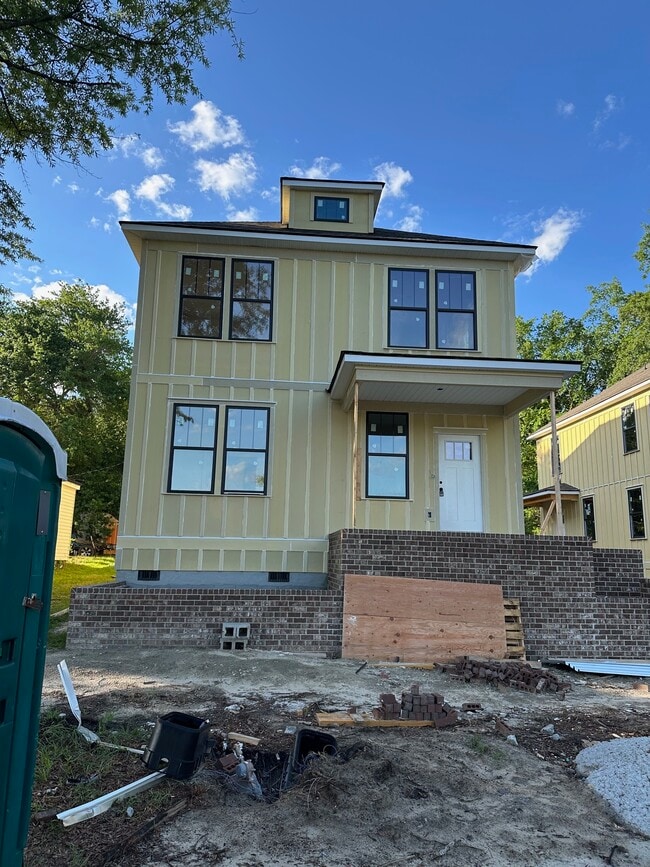 property at 2516 Richland St