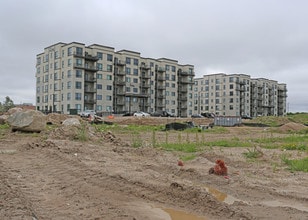 Building K in Barrie, ON - Building Photo - Building Photo