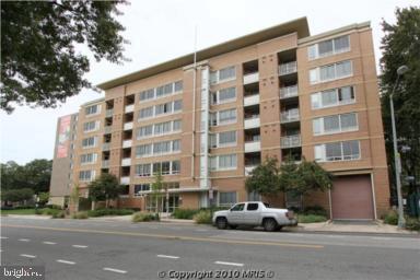 property at 355 I St SW