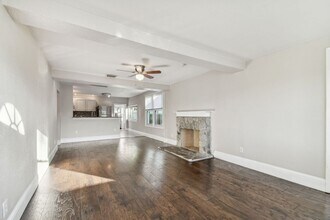 937 26th St N in St. Petersburg, FL - Foto de edificio - Building Photo