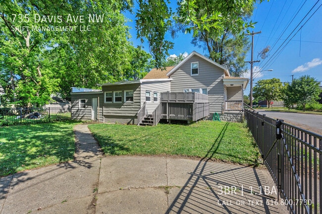 property at 735 Davis Ave NW