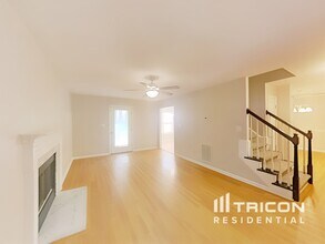 120 Hocutt Dr in Clayton, NC - Building Photo - Building Photo