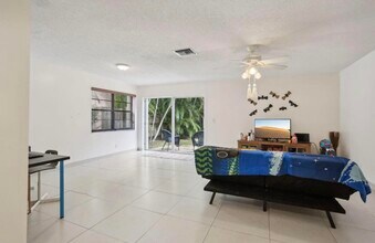 2180 S Seacrest Blvd in Boynton Beach, FL - Building Photo - Building Photo