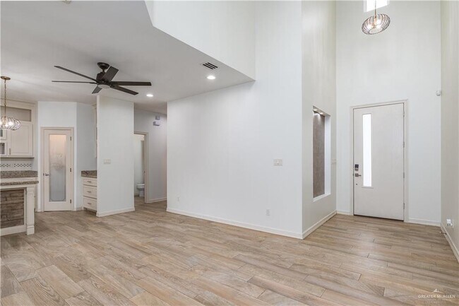 23 Sunset Dr in Mission, TX - Building Photo - Building Photo