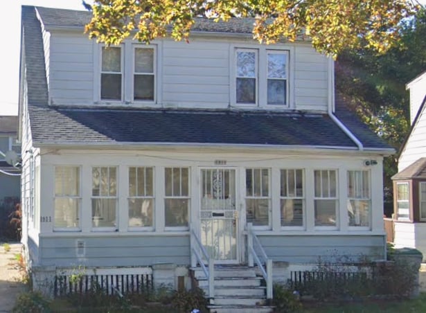 property at 1911 W Fairmount Ave