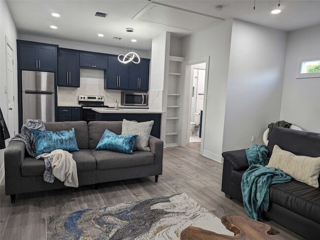 4711 Rusk St, Unit A in Houston, TX - Building Photo - Building Photo