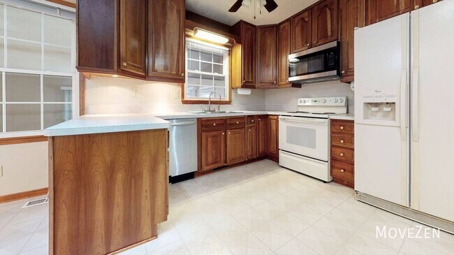 6524 Keystone Dr in Raleigh, NC - Building Photo - Building Photo