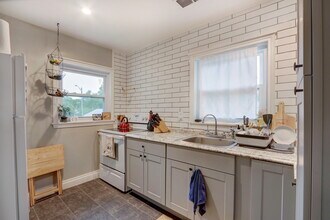 1315 Seiler Ave in Savannah, GA - Building Photo - Building Photo