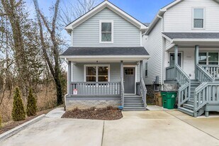 2436 24th Ave N in Nashville, TN - Building Photo