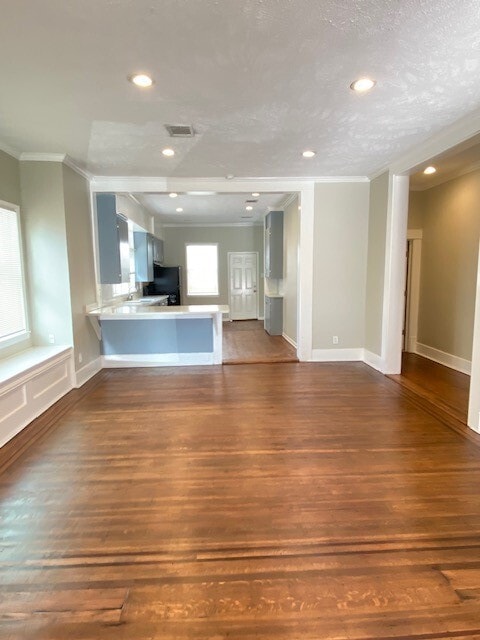 4727 Walker St in Houston, TX - Building Photo - Building Photo