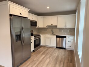 480 Wareham St in Middleboro, MA - Building Photo - Building Photo