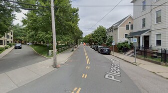 173 Pleasant St, Unit 102 in Cambridge, MA - Building Photo