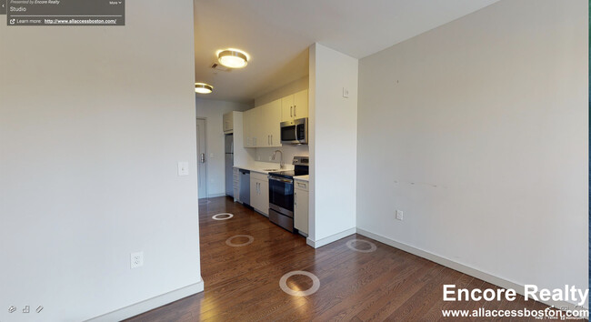 26 Marion St, Unit #45 - 209 in Brookline, MA - Foto de edificio - Building Photo