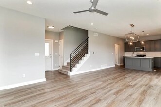 8864 Primo Ln in West Des Moines, IA - Building Photo - Building Photo
