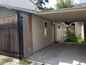 1501 Asbury St in Houston, TX - Foto de edificio - Building Photo