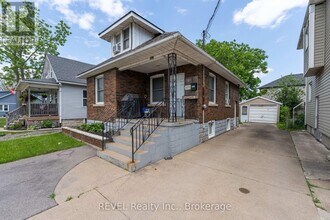 114 Pine St S in Thorold, ON - Building Photo - Building Photo