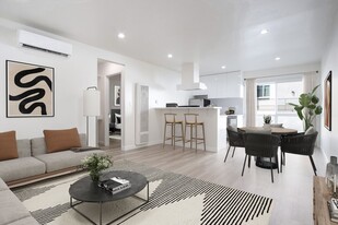1522 Hi Point St in Los Angeles, CA - Building Photo