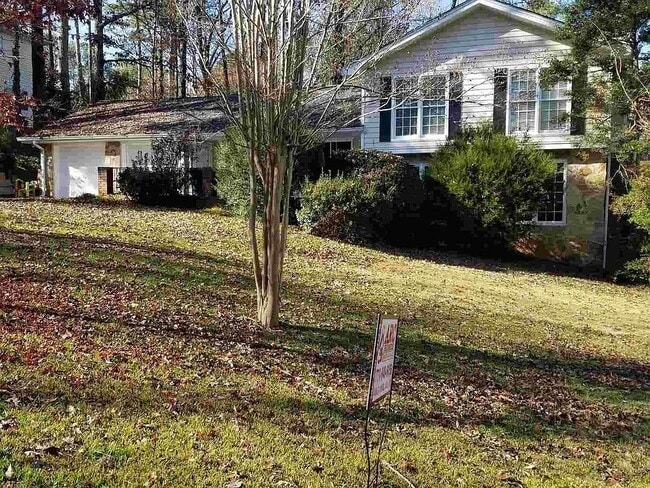 property at 4077 Linda Ln SW