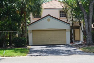 10860 NW 10th St in Plantation, FL - Building Photo - Building Photo