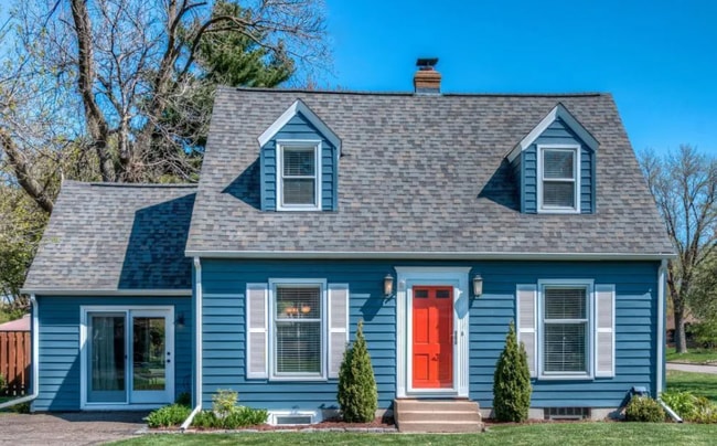 property at 747 Lovell Ave W