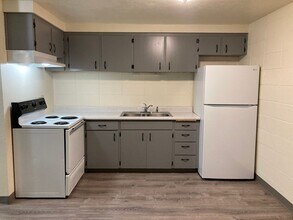 1668 Ferry St in Eugene, OR - Building Photo - Building Photo