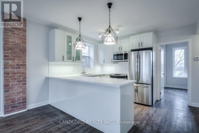 82 Parkway Ave in Toronto, ON - Building Photo - Building Photo