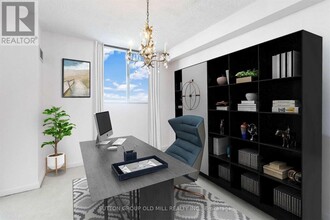 820 Burnhamthorpe Rd in Toronto, ON - Building Photo - Building Photo