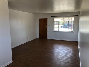 5731 Middlesboro Ave in El Paso, TX - Building Photo - Building Photo