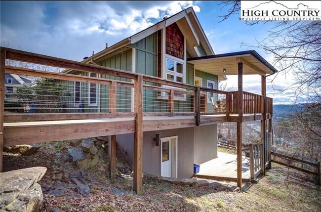 property at 127 Sun Haven Ln