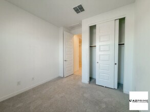 2563 W Hidalgo Ave in Phoenix, AZ - Building Photo - Building Photo