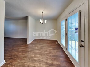 4864 Ark Ln in Murfreesboro, TN - Foto de edificio - Building Photo