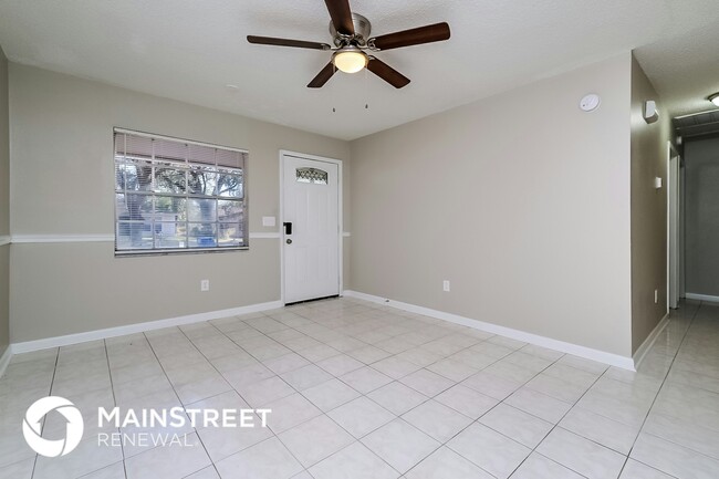 7014 N Palmetto Ln in Tampa, FL - Building Photo - Building Photo