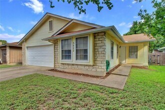 5822 Shreveport Dr in Austin, TX - Building Photo - Building Photo