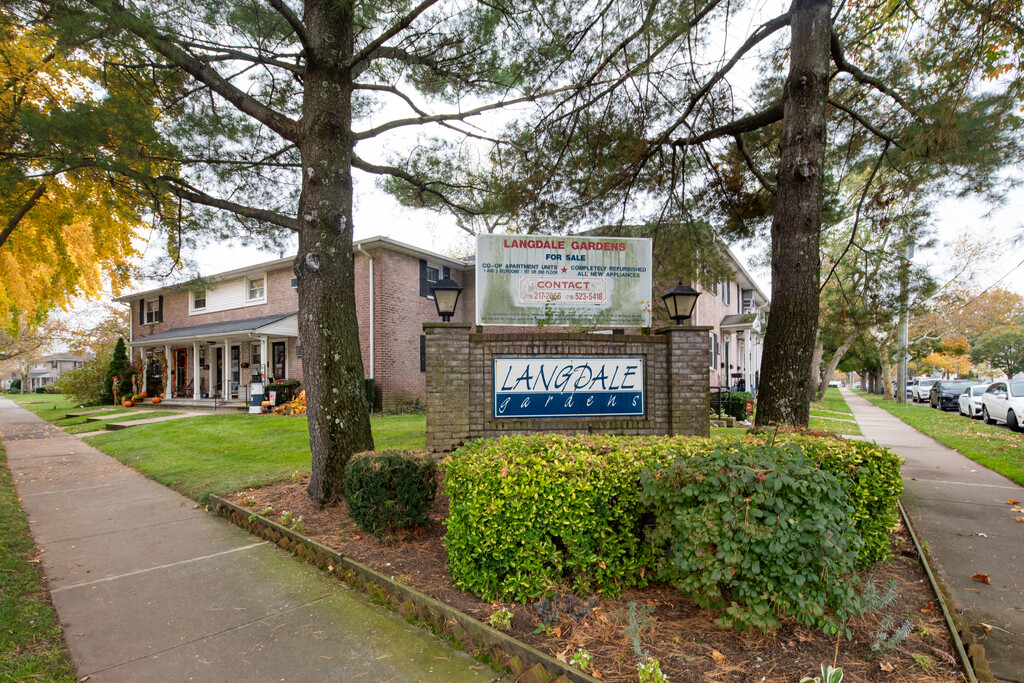 Langdale Gardens Apartments New Hyde Park, NY Apartments For Rent