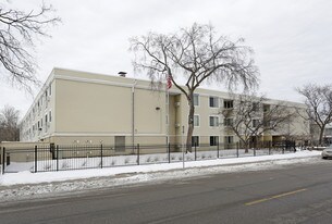 Village at Franklin Station in Minneapolis, MN - Building Photo