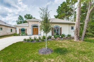 144 Monterrey Rd W in Montgomery, TX - Building Photo