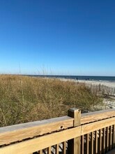 7403 N Ocean Blvd in Myrtle Beach, SC - Foto de edificio - Building Photo