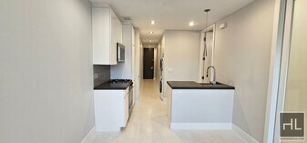 Stanton Street in New York, NY - Building Photo