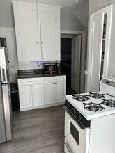 19 North Ave, Unit 2 in Attleboro, MA - Foto de edificio - Building Photo
